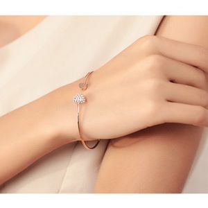 Golden Bracelet with Crystal